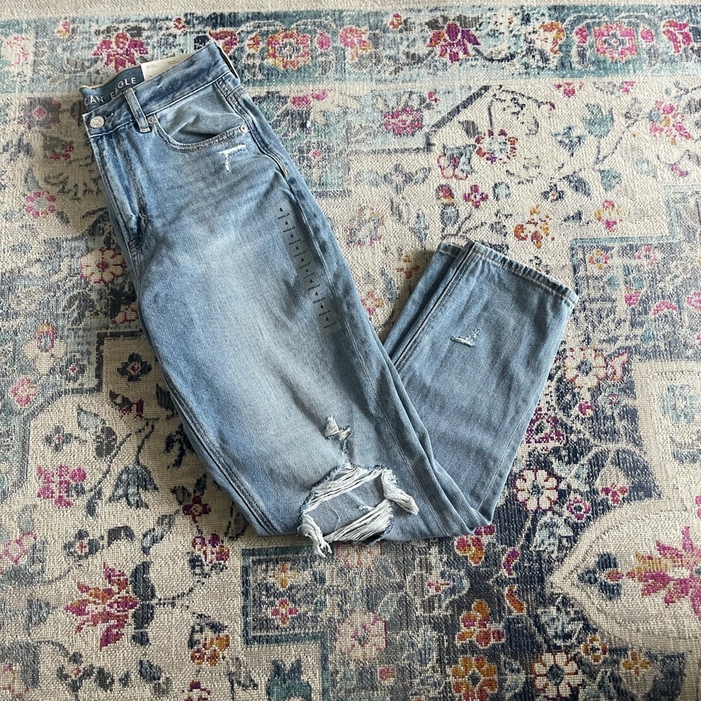 American eagle high rise mom jeans